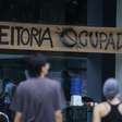 Manifestantes decidem manter ocupação do prédio da reitoria da USP