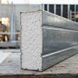 O boom das casas em Steel Frame vira a solução definitiva para quem quer morar em 90 dias sem o desperdício de caçambas de entulho
