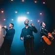 Jonas Brothers chegam ao Brasil e Joe posta passinho do Jamal