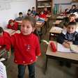 Unicef alerta que 1 em cada 4 crianças na Itália vive abaixo da linha da pobreza