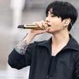 Jung Kook, do BTS: 'Me sinto mais vivo quando tudo parece caótico no palco'