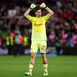 Liverpool analisa investida por goleiro da seleção argentina