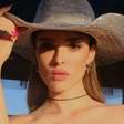 Dívida de IPTU já quitada por Isabelle Drummond foi informada pela Justiça em janeiro, segundo prints de colunista