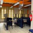 Delegacias do RJ passam a ter recepcionistas e liberam policiais do atendimento no balcão