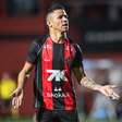 Vitória vence o Flamengo no Barradão e avança na Copa do Brasil