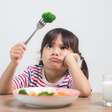 Quando oferecer vegetais aos filhos? Estudo revela o momento ideal