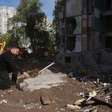 Zelenskiy se irrita com Rússia após ataque a bloco habitacional em Kiev matar 24 pessoas