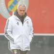 Mourinho faz mistério sobre Real Madrid e permanência no Benfica