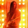 Guitarrista dos The Strokes, Nick Valensi, faz 'pausa temporária' da turnê Reality Awaits