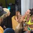 Bate-boca quase termina em agressão no reality apresentado por Davi Brito