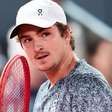 Com dores no punho direito, João Fonseca desiste do ATP 500 de Hamburgo