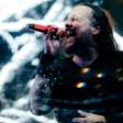 Korn faz show histórico em SP com chuva, nostalgia e drible de sinalizadores