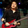 Kiko Loureiro terá Mauro Henrique (Oficina G3) cantando em shows pelo Brasil