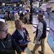 S&amp;P 500 e Nasdaq abrem em alta com recuperação de chips e o recuo de rendimentos