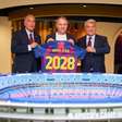 Barcelona renova contrato de Hansi Flick até 2028