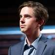 2 anos após o fim de The Good Doctor, Freddie Highmore e criador da série médica se reúnem em novo drama criminal inspirado em uma bizarra história real
