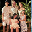 Henrique Fogaça fora da TV: jurado do 'MasterChef Brasil' é casado com engenheira química 18 anos mais nova e luta pela saúde da filha com síndrome rara