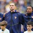 Dembélé diz que prefere atuar com Olise do que com Mbappé na França