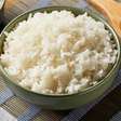 Arroz grudado nunca mais: esse ingrediente é o truque para deixá-lo soltinho
