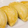 Pastel de forno de queijo fresquinho para festa junina