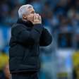 Luís Castro elogia evolução do Grêmio após virada: "Podemos atingir coisas boas"