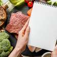 Dieta anti-inflamatória: como o que você come pode ajudar a equilibrar o sistema imunológico e reduzir inflamações