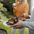 Pesquisa associa consumo de carne à maior chance de chegar aos 100 anos