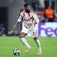 Clube da Série A apresenta proposta por Rodinei e negocia acordo com o Olympiacos