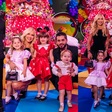 'Volta mais esperada que a Copa': Virgínia e Zé Felipe posam juntos em festa da filha e web implora por reconciliação
