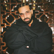 Imbatível! Drake põe 42 músicas de uma vez na Hot 100 e estende recorde