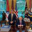Flávio Bolsonaro exibe foto com Trump na Casa Branca após suspense sobre encontro