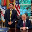 Flávio Bolsonaro diz que ganhou 'moeda de honra' de Trump ao final de reunião: 'Gesto raro, reservado a aliados'