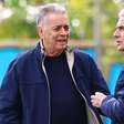 Duas baixas confirmadas pelo Grêmio pegam Luís Castro de surpresa e preocupam a torcida