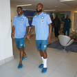 Conheça o 'chinelo futurista' que foi usado por jogadores do Brasil em apresentação e pode custar R$ 2 mil