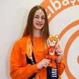 Uzelac apresentada pelo Eczacibasi