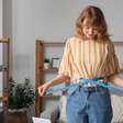 Barriga estufada: entenda as possíveis causas do aumento abdominal