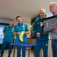 Felipão é homenageado na Granja Comary e faz pedido: "Quero que ganhem a Copa"