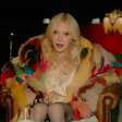 Madonna quer saber sua opinião sobre nudes de ânus