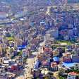 Nepal começou a encher ruas com toneladas de resíduos plásticos com um objetivo: tornar-se mais sustentável