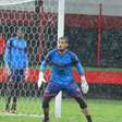 Jean volta ao radar? Ex-Atlético-GO pode ficar sem clube e torcida mira