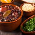 6 receitas de feijoada fáceis e saborosas para o almoço de sábado