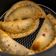 Como fazer pastel na Air Fryer com massa pronta e recheio simples