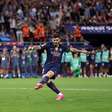 Beraldo explica 'pênalti perfeito' na final da Champions e se coloca como torcedor após ficar fora da Copa
