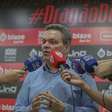 Adson Batista sobe o tom no Atlético-GO e promete mexidas importantes
