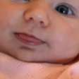 LUTO! Influenciadora chora a morte da filha de 8 meses após batalha cardíaca
