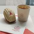 Os preços de comes e bebes no café em Paris do bicampeão da Champions League PSG