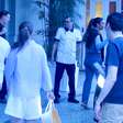 Ivete Sangalo é vista deixando hotel acompanhada de novo namorado