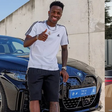 Lamborghini de R$ 4 milhões, Maybach raro e BMW elétrico: Vini Jr. tem coleção milionária de carros, mas não dirige nenhum por motivo curioso