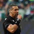 CBF afasta árbitro e equipe do VAR após polêmicas em Palmeiras x Chapecoense