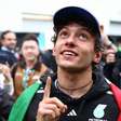 F1: Antonelli admite interesse na Ferrari, mas reafirma compromisso com a Mercedes